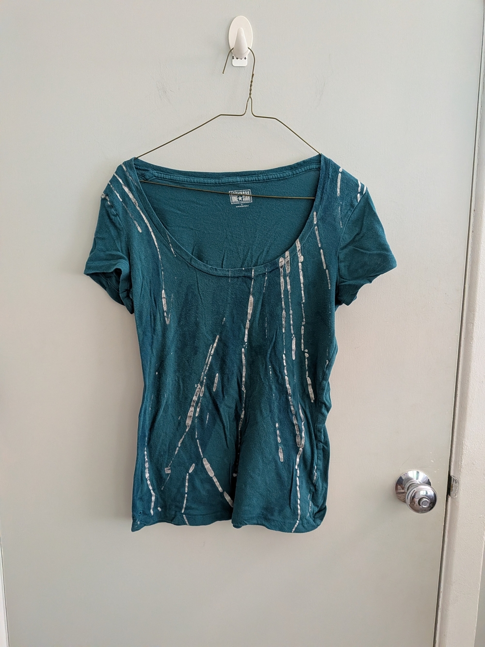 Converse One Star Teal Green Scoop Neck Silver Foil Paint Streak Graphic Tee L